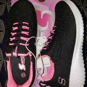 Brand new Sketchers girls shoes